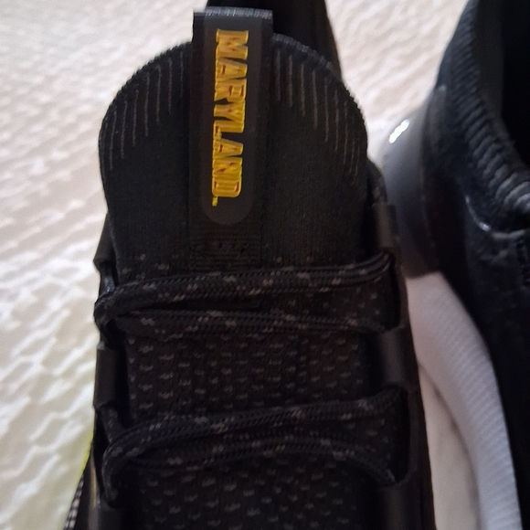 Under Armour HOVR Phantom 3 SE NWOB University Of Maryland' Running Shoes - Picture 5 of 8